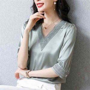 Koreańskie ciężkie jedwabne kobiety Bluzki Koszulki Haftowa satynowa koszula Eleganckie kobiety puste bluzka Białe topy plus size 210412