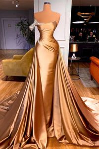 Schicke Champagner-Gold-Abendkleider mit einer Schulter, sexy, rückenfrei, Kristallfalten, Meerjungfrau-Abschlussballkleid mit abnehmbarer Schleppe BC12895 0425