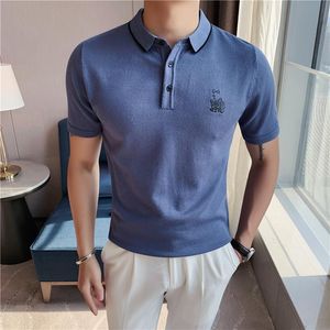 Polos masculinos estilo britânico verão gelo seda camisa bordada masculino masculino 2022 Casual Slim Fit Turn Down Collar Colo