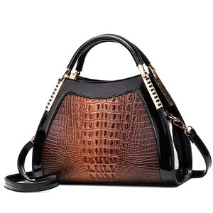 유명한 럭셔리 핸드백 뱀 패턴 여성 가방 디자이너 어깨 가방 주머니 캐주얼 토트 메신저 가방
