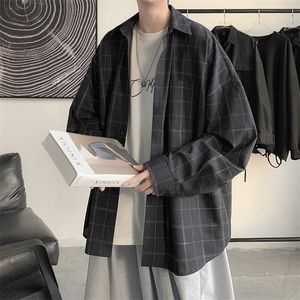格子縞のシャツのメンズファッションブランドInsカジュアル用途の広いシャツ韓国のコートハンサムな服220401