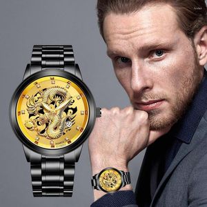 Avanadores de pulso Men de luxo Strapwatch de pulseira dragão dourado figura moda moda machos de quartzo assistir Business Automatic presente