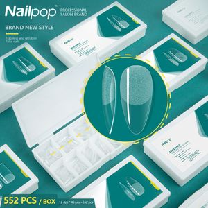Nailpop 552pcs Acrilico PRO Salon Manicure Unghie finte Set Premere sulle unghie con disegni Confezione di mandorle Accessori per unghie 220725