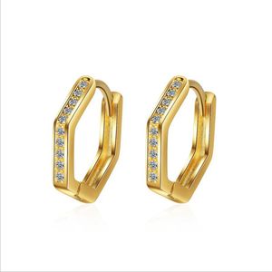 Hoop Huggie Fashion Gold 925 Srebrne kolczyki dla kobiet geometryczne błyszczące cyrkon Earring Kobiety rocznicowy