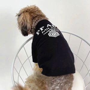 Carta de moda Jacquard Pets Sweater Dog Apparel 3 Cores Teddy Knit Sweaters Winter Touch Soft Touch Tops