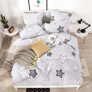 YAXINLAN BEDDING SET PURE COTTONE PURE COLOR A/B両面パターン漫画シンプルベッドシートキルトカバー枕カバー4-7PCS T200110