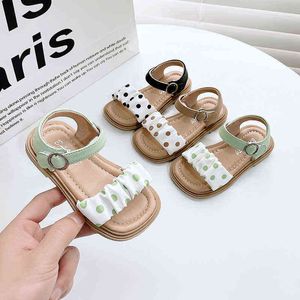 Kızlar Prenses Sandalet 2022 Yeni Tatlı Moda Yaz Çocuk Çocuk Toddler Pileli PU Deri Spot Sokak Plaj Genç Ayakkabı Bebek G220418