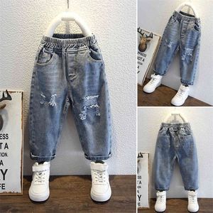 Jeans para meninas rasgou jeans garotas jeans de outono jeans casual estilo criança roupas de menina 210412
