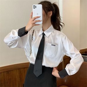Koreanska vårmodemedelsblåsor med slips preppy stil fickor skjortor långärmad blusar kvinnliga blusa mujer 210226