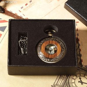 Pocket Watches Retro Wood Circle Skeleton Watch M￤n kvinnor unisex mekanisk handvindande vintage romerska siffror halsband steampunk vakt