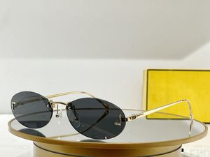 Sonnenbrille für Frauen Sommer 40046 Stil Anti-Ultraviolett Retro Platte Planke Ovale Linse Brillen Zufällige Box