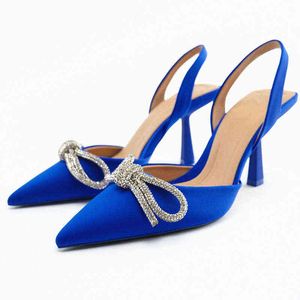 Sandali estivi donne puntate di punta di tappelle a farfalla cristallo Design del marchio Design di tacchi alti sottili scarpe da femmina Stiletti G220527