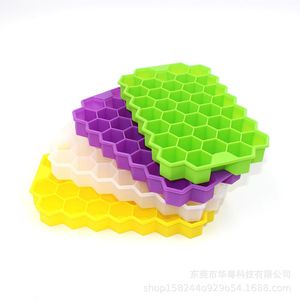 Kitchen Tools 37 Grid Reusable Silicone Ice Cube Mold Stackable Honeycomb Creative DIY Large Capacity Ice Cubes Molds Box with Removable Lid LT0042