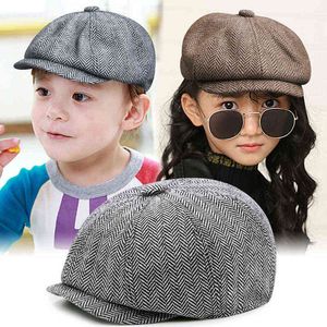 2 rozmiary Dzieci Sprzedawcy gazet Hat for Girl and Boy Beret Caps Octagonowe ubrania dla nowonarodzonego fotografii rekwizyty dyniowe czapki gatsby flat J220722