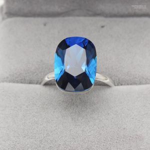Pierścionki ślubne 11.11 Sprzedaż moda prosta produkty Regulowany pierścień dla kobiet srebrny prostokąt BIJOUX Prezent wykonany z Austria Crystal1