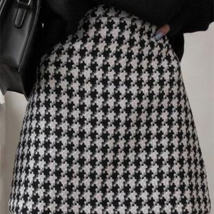 MSFANCY PLAID MINI SKIRT WOMEN BLACK WHITE FASHION公式ファルダスミュージャー韓国スタイルハイウエストショートジュペ220505