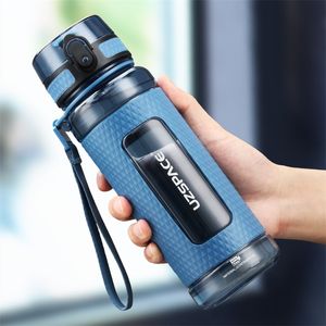 Uzspace Sport Vattenflaskor Gym Läckagesäker Droppsäker Portable Shaker Outdoor Travel Kettle Plast Dryck Flaska En gratis 220329