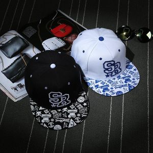 Cappellini da baseball Berretto da baseball ricamo coreano Coppia Cappello hip-hop Lettera SR Moda uomo e donna Casual Sport all'aria aperta Parasole piatto HatBall