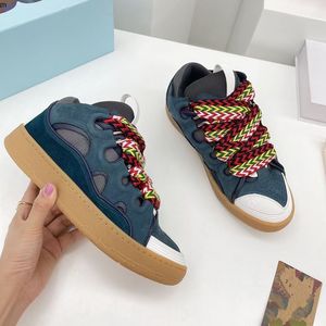 Tênis coloridos de alta qualidade unissex big shoelaces sapatos de skate para mulheres genuínos camurça de couro casual sapatos planos designer mkjkkk586955