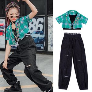 Stage Wear Girls Plaid Short Coat Ripped Pants Street Dance Set Ballroom Performance Clothes Kid Fashion Cool Hip Hop Clothing XS1239Stage