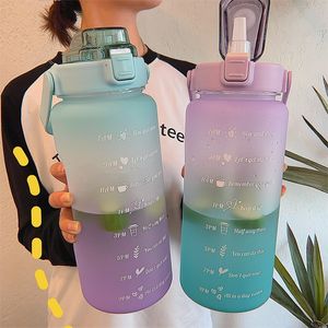 64oz 2000ml große Wasserflasche mit Zeitmarkierung, tragbar, auslaufsicher, ungiftig, Sporttrinkhalm 220329