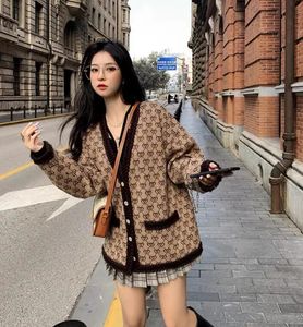 2022 Casual tröja Coat tröja Cardigan New Loose Autumn Women's Camel Color V-Neck Mid-Längd Knit