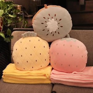 Cuscino/cuscino decorativo in 1 forma di frutta bambola invernale scaldamani trapunta ufficio coperta per pisolino cartone animato peluche kiwi fragola anguria DollCus