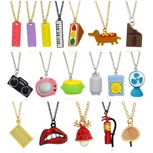 Hänghalsband Abacus Ruler Fan BULB Fire släckare TV Soup Pot Gas Spis Electric Radio Lips Sandwich Dog Fun Neckpendant