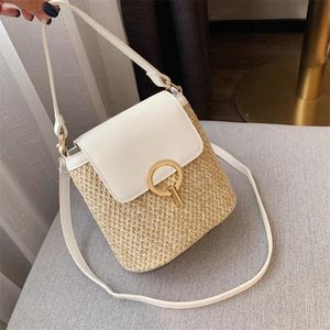 Mode Shoulder Messenger S Womens Designer Luxury Woven Bucket Summer Beach Straw Bag Female Handbag 220810