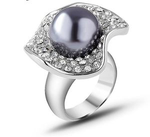 14Kメッキの金の結婚式の誇張されたパーソナリティのおしゃれな優雅さCzダイヤモンド真珠の指輪