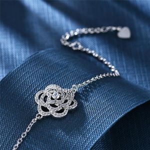 Perlenstränge Silberfarbe Camellia Armbänder Mode Rassonstones Blumenschmuck Geschenk Frauen Mädchen Luxus elegantes Armband benutzerdefinierte Freundin