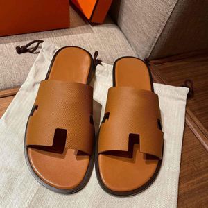 Tasarımcı Erkekler Slipper Izmir Sandals Boys Fashion Paris Slaytlar Miras Buzağı Yaz Yüksek Kalitesi Izmir Flip Flop Man Büyük Boyut 38-46 Kutu