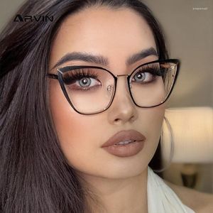 Mode solglasögon ramar Trending Blue Light Blocking Women's Metal Glasses Optical Computer Women SPELACLES Eyewear EyeglassesFashion