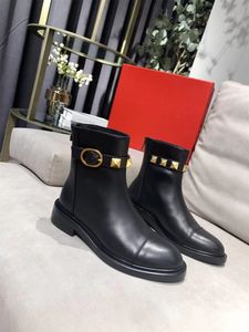 2022 New Women Boots 디자이너 고급 신발 캐주얼 패션 빈티지 고품질 고품질 고품질 뱀파이어 vamp cowhide 내부 안감 양가죽 리벳 elemen