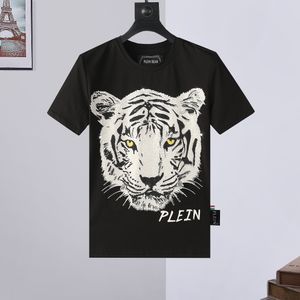 Plein Bear TシャツメンズデザイナーTシャツブランド衣料ラインストーンスカルメンTシャツクラシック高品質のヒップホップストリートウェアTシャツカジュアルトップティーPB 160625