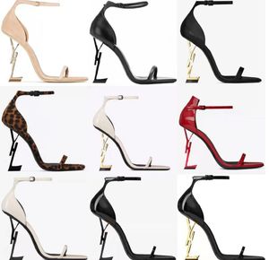 Designer de salto alto paris sandálias de letras de metal sapatos femininos sexy chinelos de dedo aberto moda bombas de couro festa casamento sandália