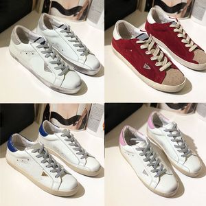 Designerstjärna sneakers Italy Brand Golden Shoes Men Kvinnränare gör gamla smutsiga sko Snake Skin Heel Suede Sneaker med låda