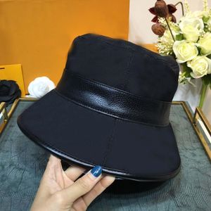 مصمم قبعة بحافة رجل إمرأة قبعة Casquette واسعة حافة القبعات مزدوجة رسالة القطن التطريز عارضة أزياء قبعات صياد 5 ألوان عالية الجودة هدية مربع اختياري