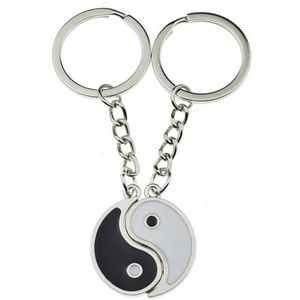 Vintage srebrna para Enamia China Yin Yang Klapeczka Kluczowy pierścień Key Key Cains Pamitleirs Walentynkowe Prezent dla Keys Chainry New333W