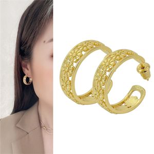 2022 Brincho de amor para mulheres encantos de garanhão coreana de moda de luxo de luxo jóias brincos de jóias
