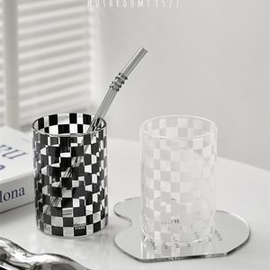 Classico francese in bianco e nero a scacchiera Reticolo in vetro Resistente al calore Retro Coffee Denim Cup