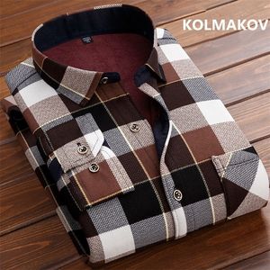 winter Mens fashion smart casual striped long Sleeve sautumn men thicken Slim Fit Shirt Male full size M4XL 220726