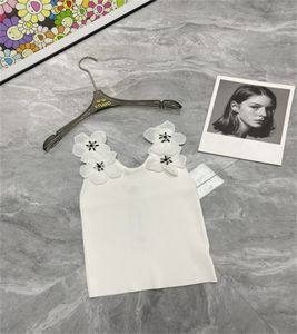 Kvinnors tankar topp camis med brev jacquard stickade blommor skjortor små västens skörd toppar mode streetwear