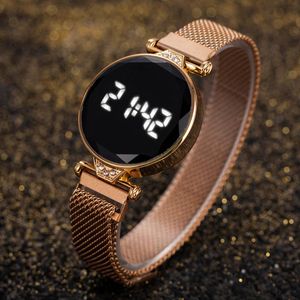 Relógios de pulso Assista às mulheres Milanes Magnetic Strap Led Digital Sportwatch Relógio Eletrônico Ladies e Girls Bracelet Relogio feminin