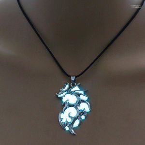 Pendant Necklaces 4 Colors SteamPunk Style Jewelry With Flying Dragon Shaped Glow In The Dark Locket Choker Necklace For Men Gift Heal22