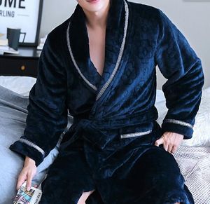 Men Sleepwear Men Robe Robe outono Corais grossos Veet Nightwearwear Flanela Bathrobe Masculino Male grande Manga longa Sleeve confortável