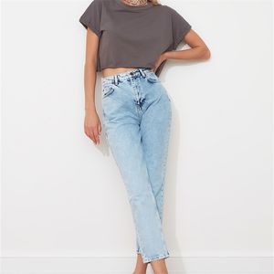 Trendyol High Bel Mom Jeans Twoaw21JE0088 청바지 바지 캐주얼 데님 겉옷 블루 스트리트웨어 빈티지 여성 패션 청바지 스프링 220624