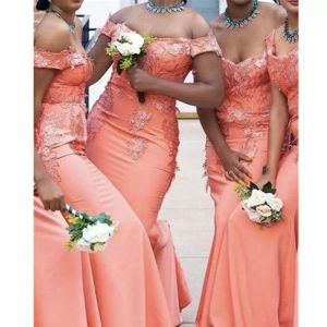 Light Coral Plus Size Bridesmaid Dresses Mermaid Off The Shoulder Lace Applique Beded Custom Made Floor Length Sleeveless Maid Of Honor Gown Vestidos 403