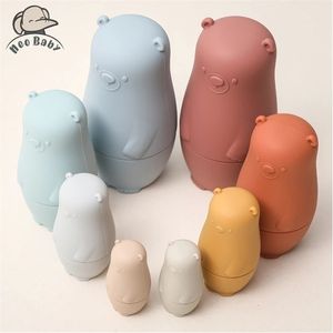 Bambole di nidificazione Montessori Giocattolo Bambola russa Matrioska Giocattoli educativi per bambini Blocchi impilabili in silicone Bambola all'interno della bambola 220815