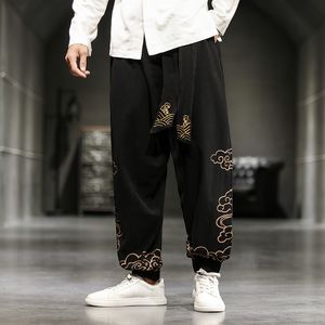 Stile cinese Retro Nuvole di buon auspicio Stampa Pantaloni Uomo Abbigliamento Autunno Moda Abbigliamento Pantaloni casual larghi Plus Size Harem Pants 220816